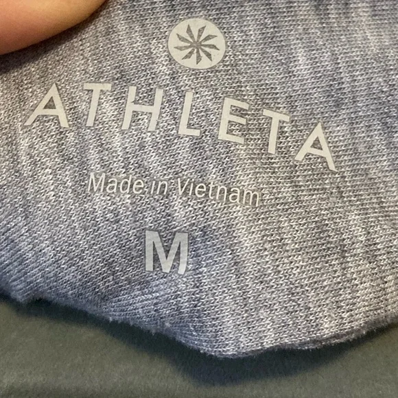 Athleta Yogini Grey Criss Cross Cutout Open Back Long Sleeve Top Size Medium - Picture 8 of 10